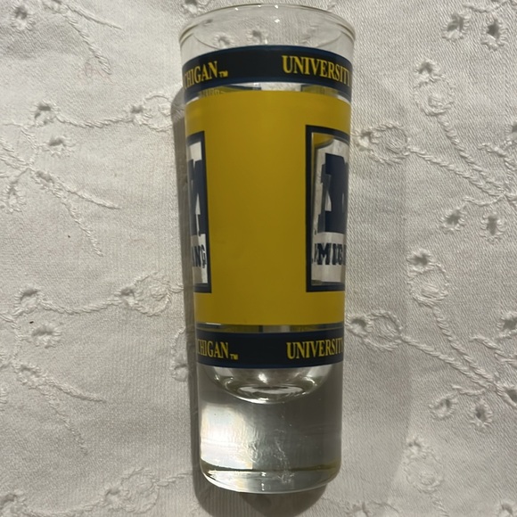 New University Of Michigan Tall Shooter Shot Glass NWT - Picture 6 of 10